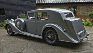 Image 14/50 of Alvis 4.3 Liter Saloon (1940)
