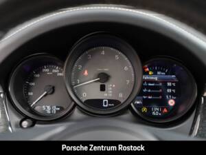Obraz 13/33 pojazdu Porsche Macan S (2023)