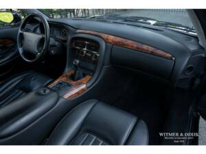 Immagine 12/39 di Aston Martin DB 7 (1999)