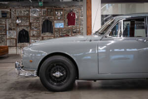 Image 8/29 of Jaguar Mk II 3.8 (1962)