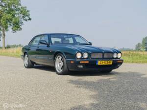 Image 6/50 of Jaguar XJR 4.0 Supercharged (1996)