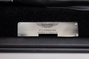 Bild 20/29 von Aston Martin V12 Vanquish (2001)