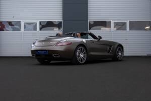 Image 3/45 of Mercedes-Benz SLS AMG Roadster (2012)