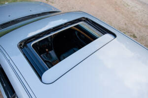 Image 13/31 of BMW 528i (1996)