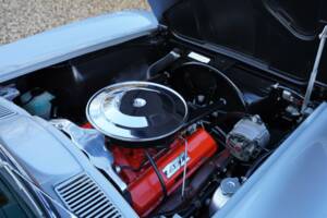 Image 31/50 of Chevrolet Corvette Sting Ray Convertible (1964)
