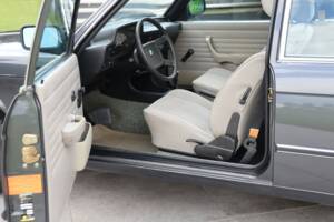 Image 20/50 of BMW 323i (1980)