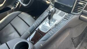 Image 68/91 of Porsche Panamera Turbo (2009)