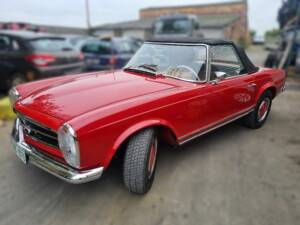 Image 4/8 of Mercedes-Benz 280 SL (1970)