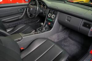 Image 20/41 of Mercedes-Benz SLK 230 Kompressor (1998)