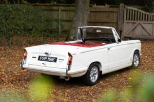 Image 13/50 of Triumph Herald 1200 (1967)