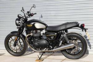 Immagine 41/42 di Triumph Street Twin Bonneville (2021)