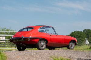 Image 12/50 de Jaguar Type E (2+2) (1969)