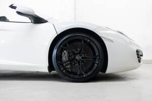Bild 27/33 von McLaren 12C Spider (2013)