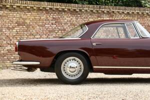 Bild 49/50 von Maserati 3500 GT Touring (1961)