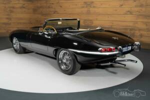 Afbeelding 8/8 van Jaguar E-Type (1967)