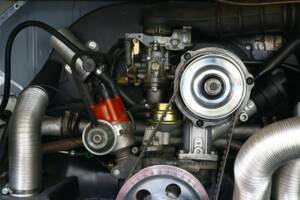 Bild 32/38 von Volkswagen T2b Camper (1974)