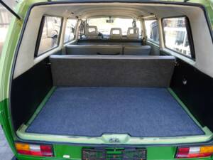 Image 13/15 of Volkswagen T3 Caravelle GL 1.9 (1990)