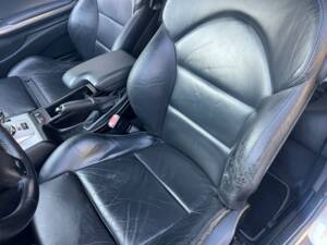 Image 13/18 of BMW M3 (2002)