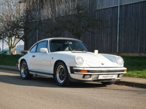 Afbeelding 5/20 van Porsche 911 Carrera 3.2 (1985)