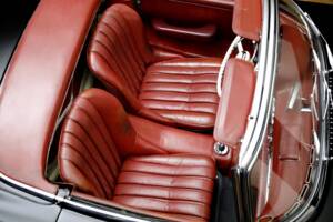 Image 14/29 of Mercedes-Benz 300 SL Roadster (1959)