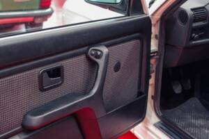 Image 14/38 of BMW 325i (1986)