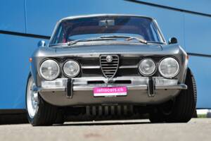 Image 15/24 of Alfa Romeo 1750 GT Veloce (1971)