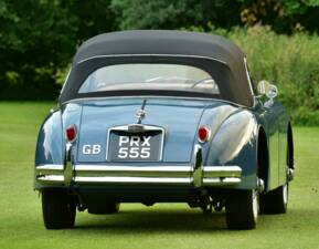 Immagine 26/50 di Jaguar XK 150 3.4 S DHC (1958)