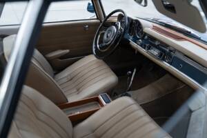 Immagine 41/93 di Mercedes-Benz 230 SL (1965)