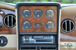 Image 41/50 of Bentley Azure (1997)