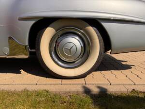 Image 70/77 de Mercedes-Benz 190 SL (1960)