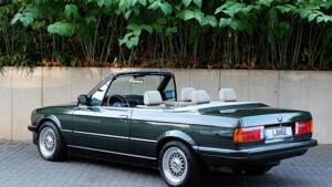 Immagine 9/48 di BMW 325i (1986)