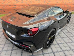 Image 10/37 of Ferrari Portofino (2019)