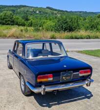 Image 7/50 of Alfa Romeo 2000 Berlina (1972)