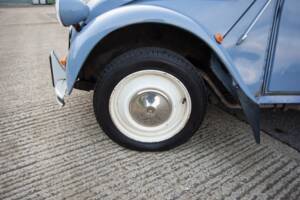 Image 29/38 de Citroën 2 CV 6 (1988)