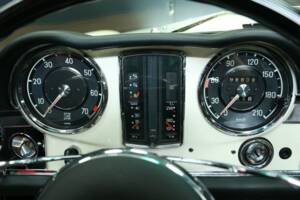 Bild 16/50 von Mercedes-Benz 230 SL (1967)
