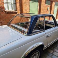 Image 14/100 of Mercedes-Benz 250 SL (1967)