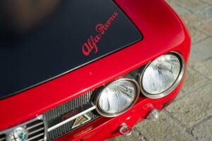 Bild 31/50 von Alfa Romeo 2000 GT Veloce (1973)