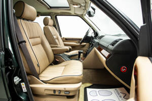 Immagine 11/33 di Land Rover Range Rover 4.6 HSE (2000)
