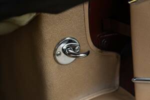 Image 48/50 of Jaguar E-Type 3.8 (1964)