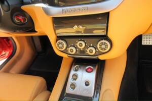 Image 14/33 de Ferrari 599 GTB Fiorano (2008)