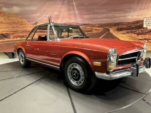 Image 12/35 de Mercedes-Benz 280 SL (1969)