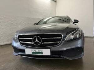 Image 7/32 of Mercedes-Benz E 200 d (2020)