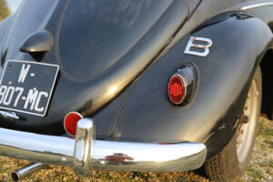 Bild 128/137 von Volkswagen Käfer 1200 Standard &quot;Ovali&quot; (1956)