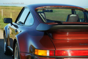 Image 3/28 de Porsche 911 Turbo 3.3 (1988)