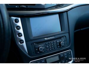 Imagen 37/42 de Maserati GranCabrio 4.7 (2010)