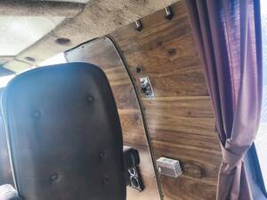 Immagine 133/143 di Dodge B 200 Sportsman (1978)