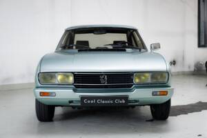 Image 2/24 de Peugeot 504 Coupé (1981)