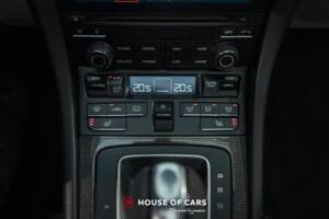 Bild 23/25 von Porsche 911 Carrera GTS (2017)