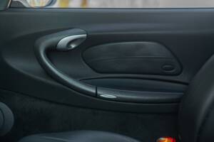 Image 27/50 of Porsche 911 Carrera 4 (1999)