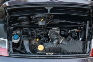 Afbeelding 9/10 van Porsche 911 Carrera 4 &quot;Millenium-Edition&quot; (2000)